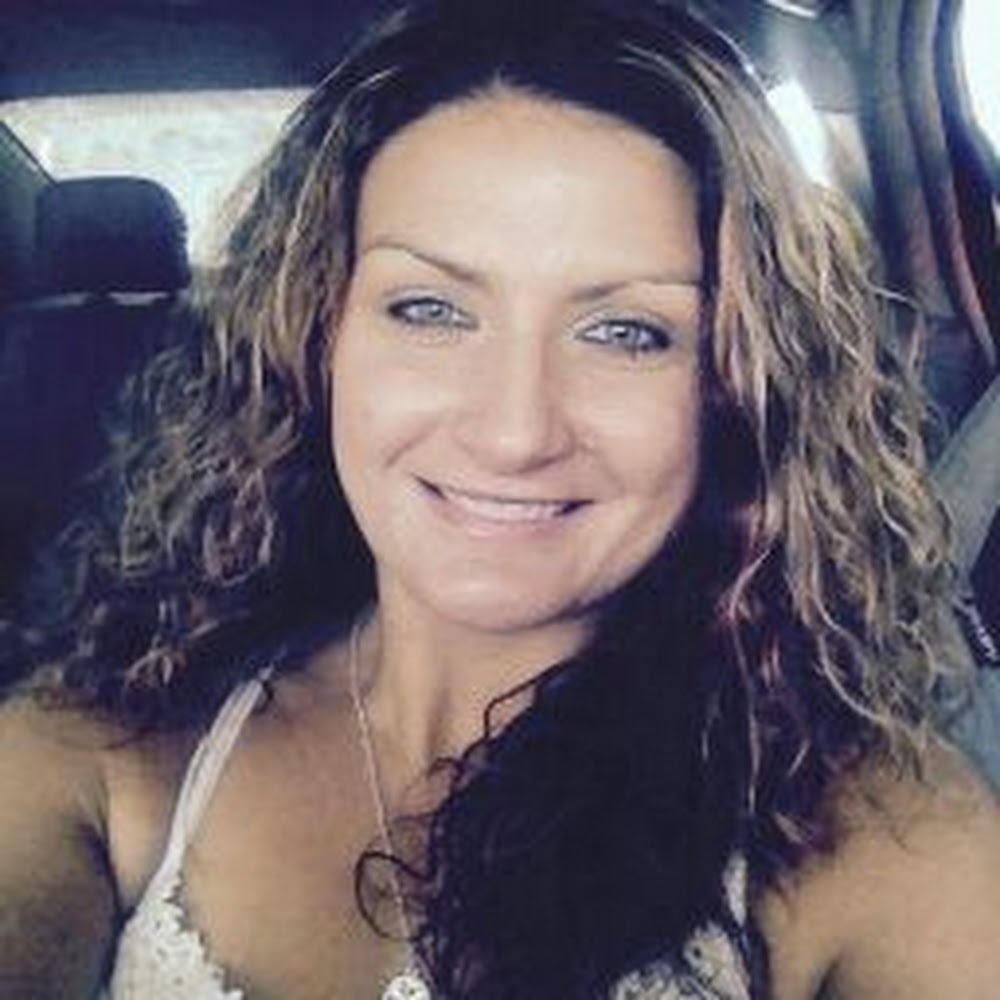 Meet your Posher, Angeline